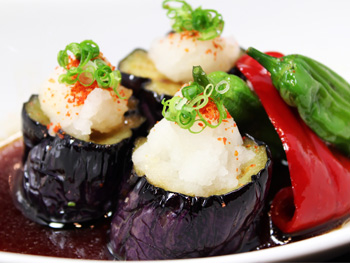 揚げ出し茄子の煮浸し<br>Deep Fried Eggplant Marinated in a soy based soup