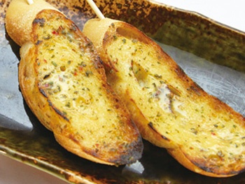ガーリックトースト串（1本）<br>Garlic Bread
