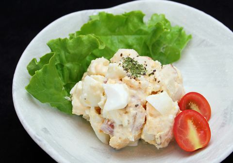 恵屋流ポテトサラダ<br>Potato Salad (Megumiya Special)