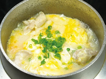 鶏釜雑炊<br>Chicken Porridge