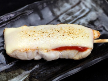 ささみ トマトチーズ（1本）<br>White Chicken with Tomato and Cheese