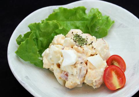 恵屋流ポテトサラダ<br>Potato Salad (Megumiya Special)